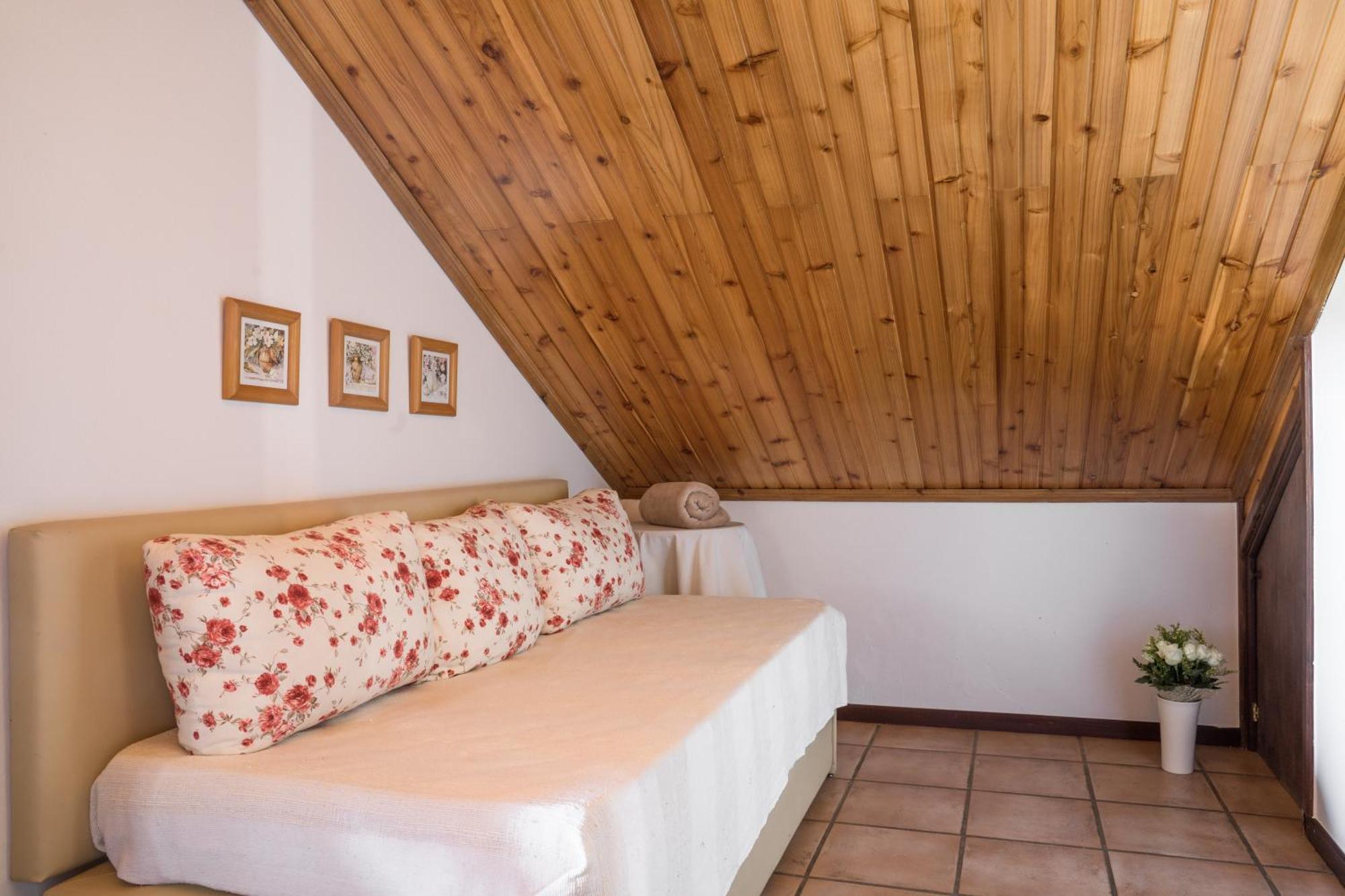 Ferienpark Do Pomar - Self Check-in Santana (Madeira)